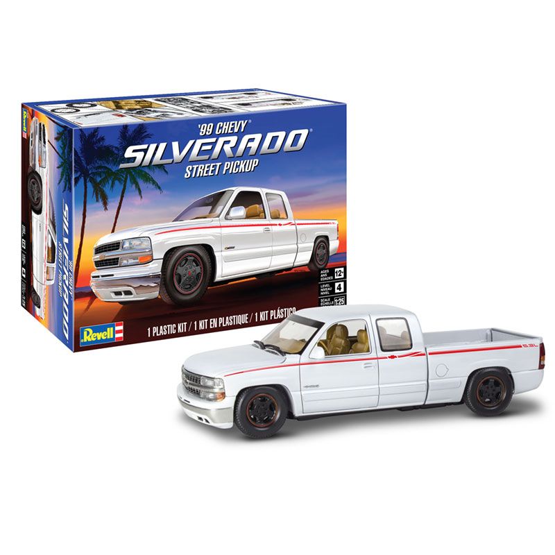 Revell 1999 Chevy Silverado Pickup 1/25 14538