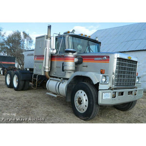 Revell Chevy Bison Semi Truck 1/32 17471