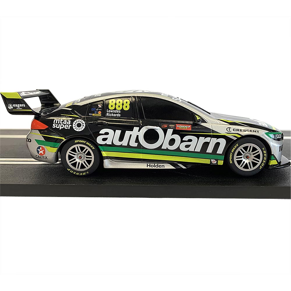 Scalextric Lowndes 888 2018 Bathurst C4025